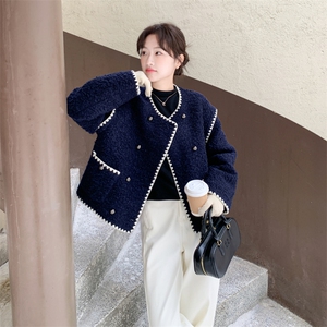 现货-2025年冬季新款90白鸭绒保暖小香风羊毛羽绒服外套女图片