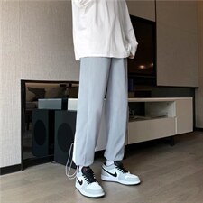 浅蓝色