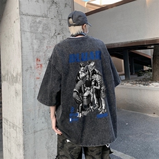 黑色
