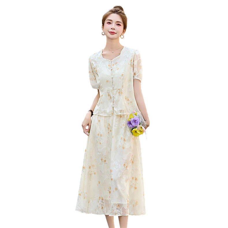 时尚碎花雪纺连衣裙女2025夏季新款气质减龄上衣半身裙,女装连衣裙,香莘料