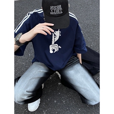 藏青色