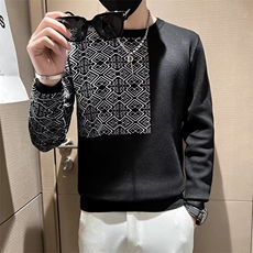 黑色