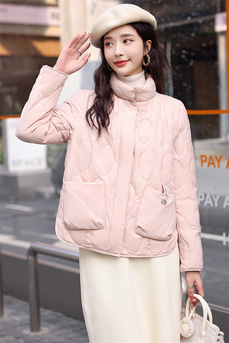 现货新款2023年冬季90白鸭绒气质立领短款小个子,女装羽绒服,笃写