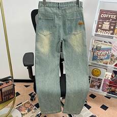 蓝色