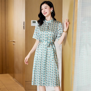 端庄大气碎花真丝连衣裙女中长款夏季2024新款超好看桑蚕丝裙子夏图片