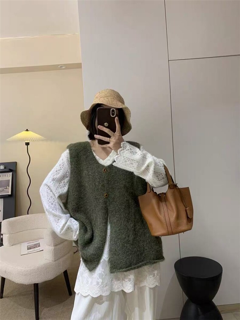 2025年秋季时尚百搭通勤简约休闲两粒扣马甲，女装马甲，暖烁特种纱工厂店