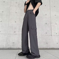深灰色