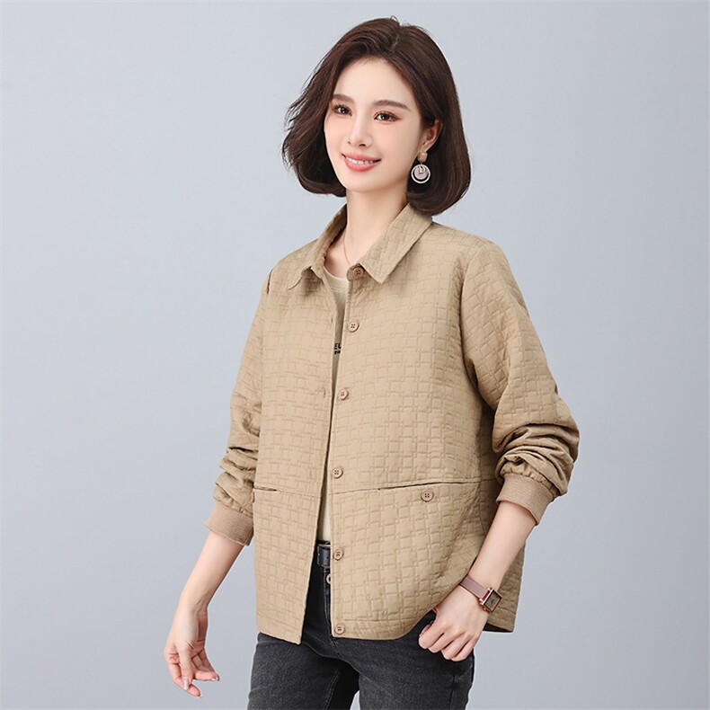 2024年秋季新款女士短外套时尚洋气小个子妈妈装翻领大码夹克上衣，女装短外套，鑫鑫格