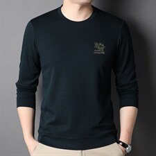 墨绿色