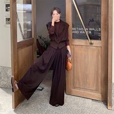 咖色西装马甲阔腿裤套装女夏巨好看大方得体穿搭三件套爆款超火，女装套装/套裙，1C150