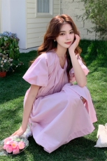 现货--2025年夏季新款粉色收腰连衣裙P145K208，女装连衣裙，浙宝203