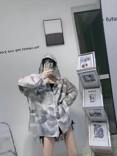 定制面料防嗮衣，女装，浅卡