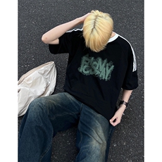 黑色