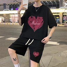 黑色
