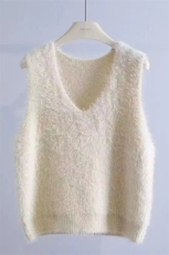 2024秋季新款V领时尚貂毛新款法式海马毛百搭马甲背心，女装背心吊带，萱芳婷羊绒