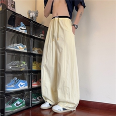黄色