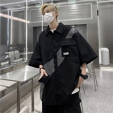 黑色