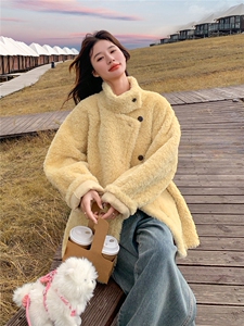 羊羔毛外套女冬宽松保暖皮毛一体图片
