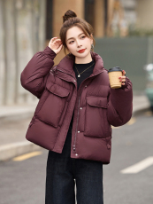 红时尚短款羽绒服女2025冬季新款高级感立领保暖白鸭绒外套，女装羽绒服，沐七七