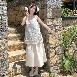 盐甜系森系碎花背心套装女2025新款温柔夏季松紧高腰半身裙两件套图片