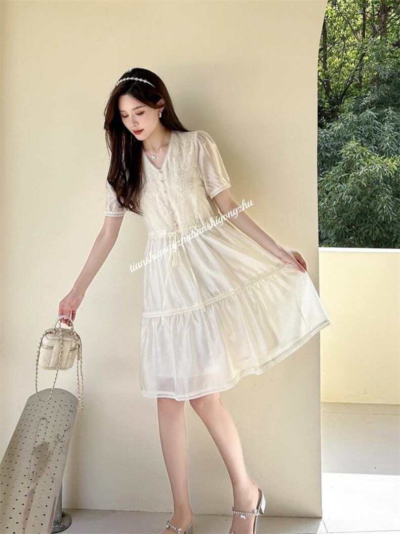 重工刺绣订珠系列连衣裙爆热卖中，女装连衣裙，天使公主