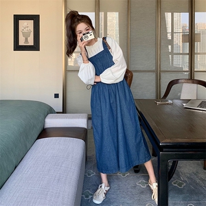 蓝色牛仔背带连衣裙裙套装女2025春新款学院风减龄衬衫长裙两件套图片