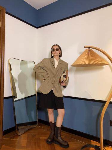 早春新品经典小格纹三角手巾袋西服外套，女装，AUDREY WANG