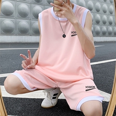 粉红色