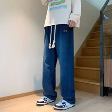 深蓝色