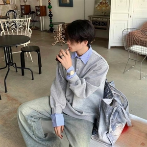 假两件撞色拼接衬衫领卫衣男女秋季长袖翻领宽松情侣款设计感上衣,圆头高跟鞋搭配图片图片