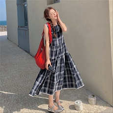 复古格子连衣裙女2025夏新款休闲俏皮韩版无袖显瘦过膝长裙送包包，女装连衣裙，诺蝶