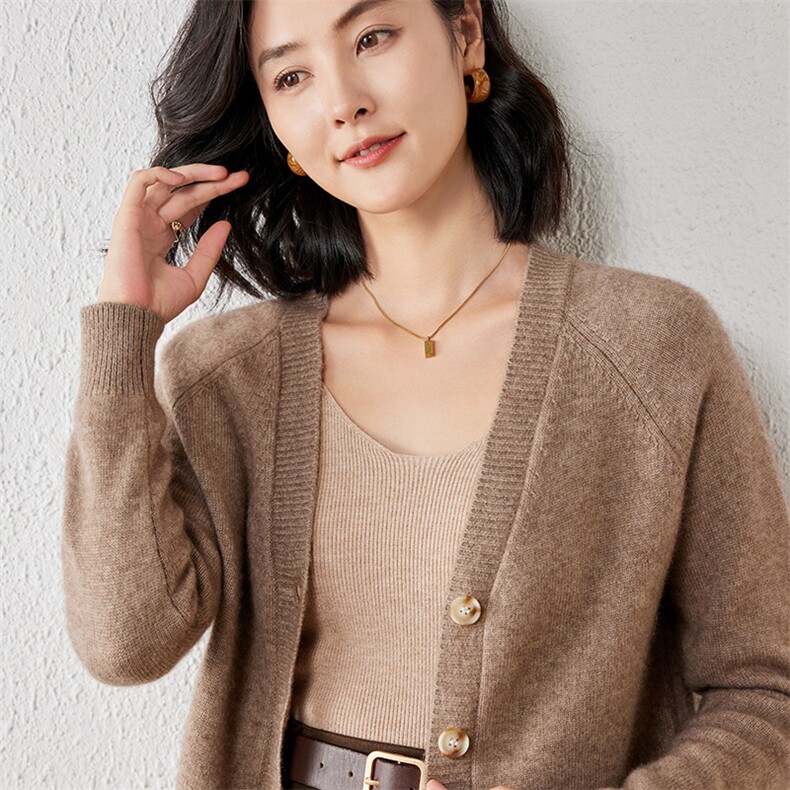 2025年春季羊绒修身型常规单件长袖圆领山羊绒开衫时尚百搭,女装羊绒衫,春贝羊绒