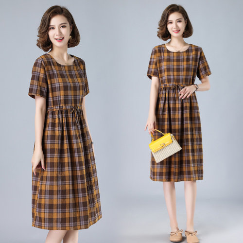 2021夏季新款简约时尚气质圆领抽绳收腰显瘦格子连衣裙，女装连衣裙，余墨