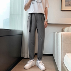 深灰色