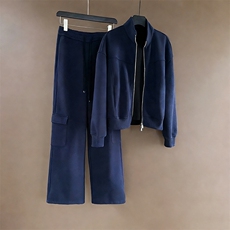 藏蓝色上衣+黑色内搭+藏蓝色裤子（三件套）