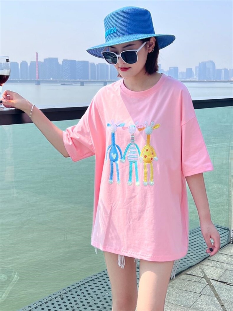 OUGNI现货时尚重工镶钻卡通短袖T恤，女装T恤，OGENI 欧葛妮