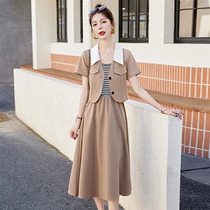 现货新款2024年法式小香风条纹吊带连衣裙外套两件套套裙图片