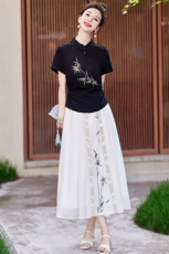 蓝语大码女装胖mm复古国风刺绣黑色T恤2025夏季显瘦立领短袖上衣，女装套装/套裙，芷墨服饰