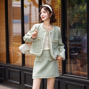 秋季套装女装2025新款小香风休闲气质名媛小个子流苏边短裙两件套图片
