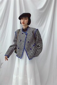 现货秋款小香风外套图片