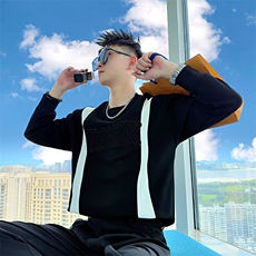 AW220/P78控108秋季社会小伙拼接撞色贴布设计感打底卫衣男黑首，男装T恤，星座305B-1
