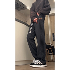 灰色