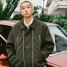 军绿色