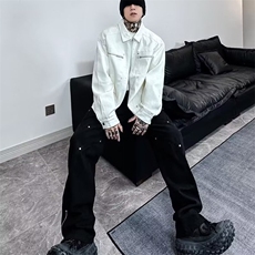 白色