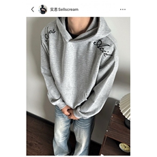 浅灰色