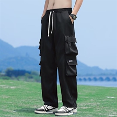 黑色