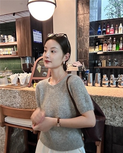 韩版女套头圆领卷边宽松百搭打底短袖图片