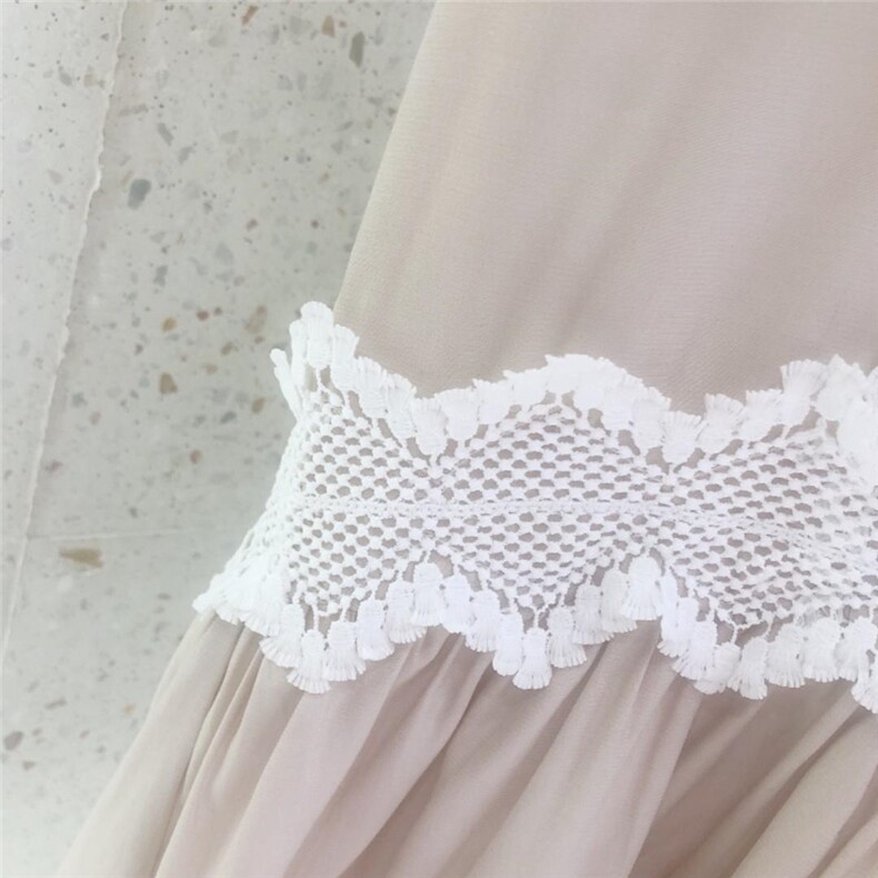 【现货】蕾丝边连衣裙，女装连衣裙，ONE