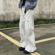 米白色