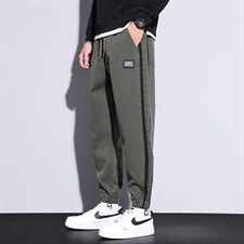 军绿色